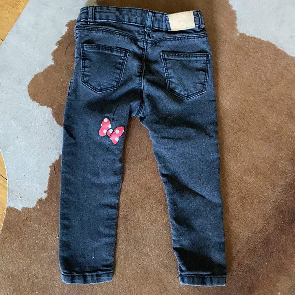 Adorable Minnie Mouse Zara Jeans - 2-3 T - Picture 3 of 9